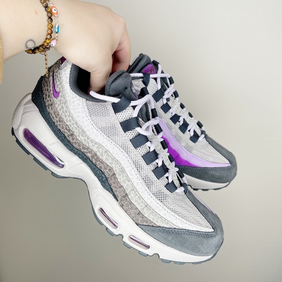 NWB Nike Air Max 95 Viotech Anthracite - Picture 9 of 10